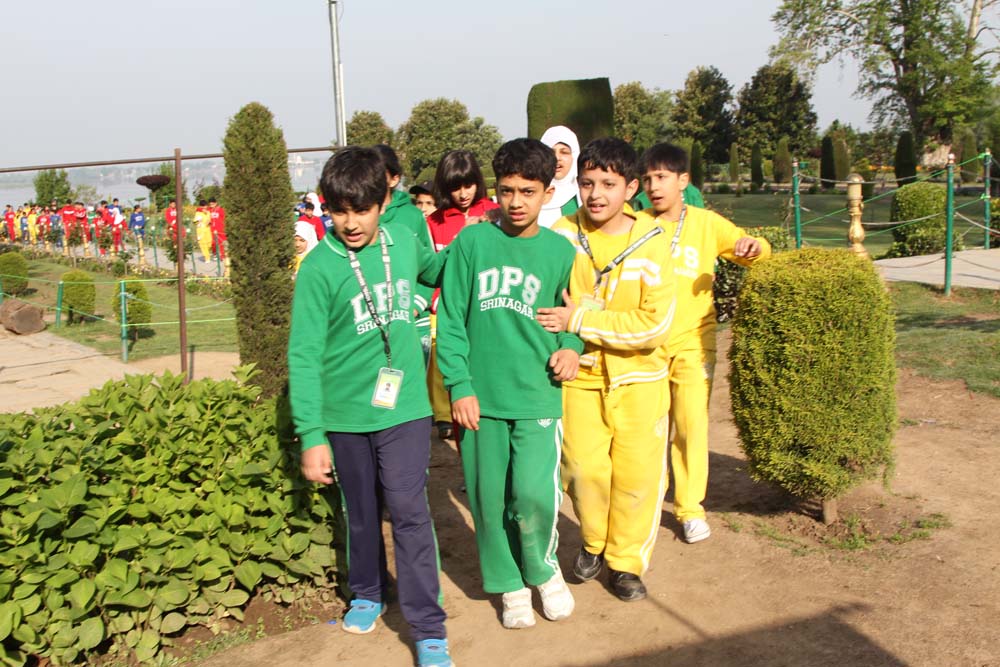 Running Towards a Sustainable Tomorrow: DPS Srinagar Cross Country Run ...